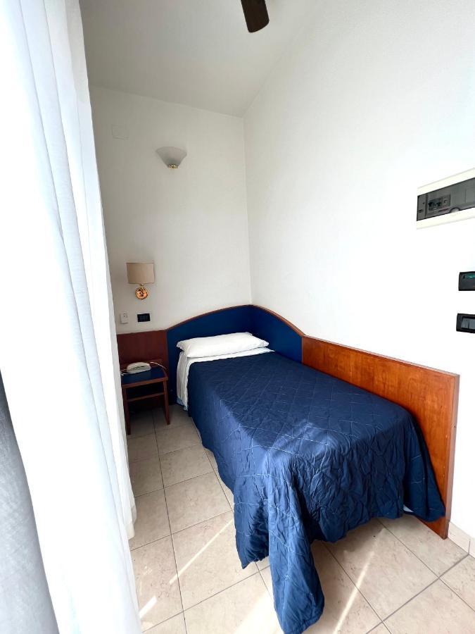 Hotel B&B Montecarlo Milano Marittima Exteriér fotografie