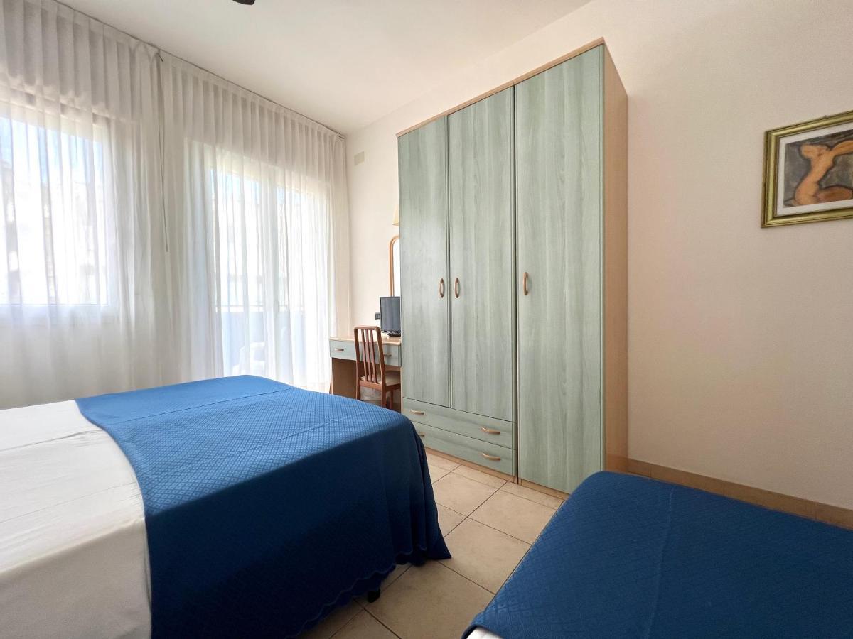 Hotel B&B Montecarlo Milano Marittima Exteriér fotografie