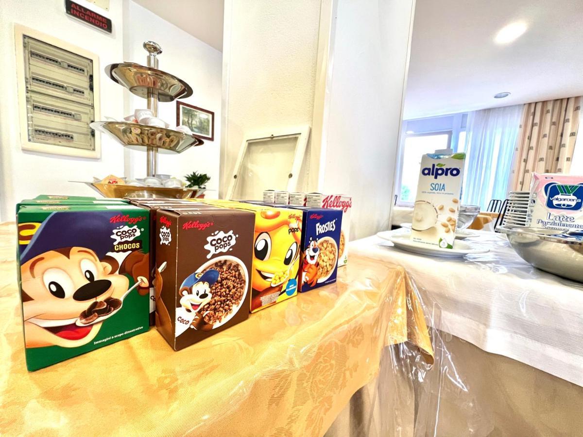 Hotel B&B Montecarlo Milano Marittima Exteriér fotografie